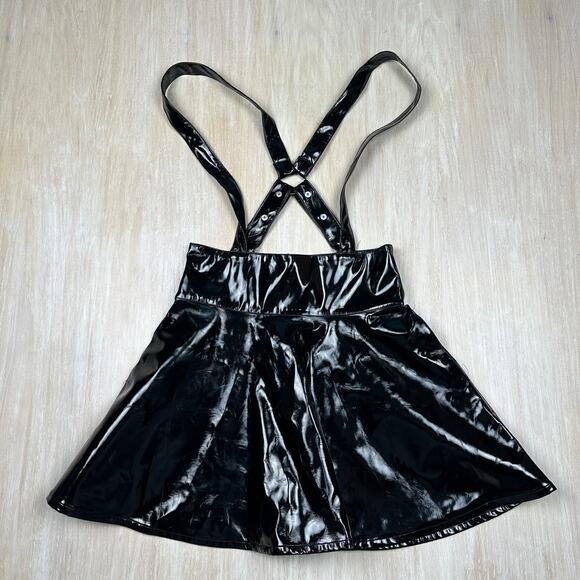 Social Collision Hot Topic Punk Grunge Black Patent Faux Leather Suspender Skirt - Picture 1 of 16